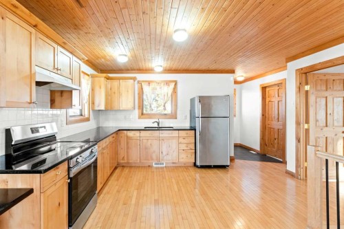 2018 24 Avenue, Didsbury, AB 