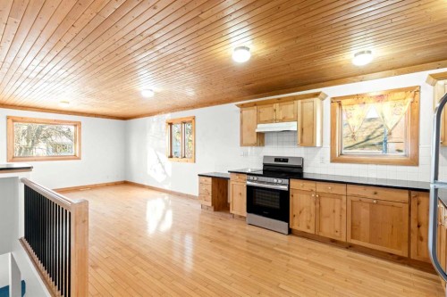 2018 24 Avenue, Didsbury, AB 