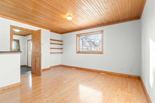 2018 24 Avenue, Didsbury, AB 