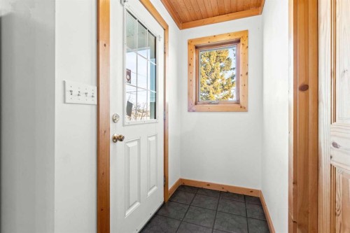 2018 24 Avenue, Didsbury, AB 