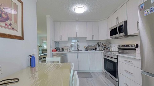 559 Abinger Road Ne, Calgary, AB 