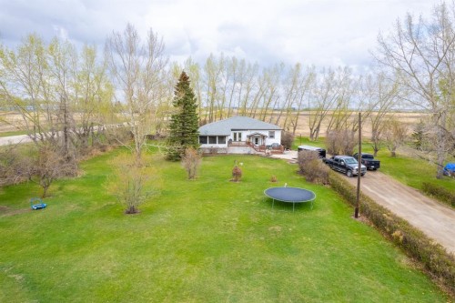 30319 Highway 2A, Carstairs, AB - Outdoor