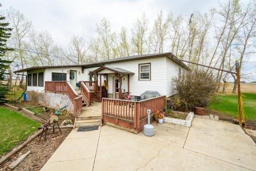 30319 Highway 2A, Carstairs, AB - Outdoor