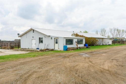 30319 Highway 2A, Carstairs, AB - Outdoor