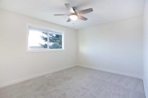 14668 Deer Run Drive Se, Calgary, AB - Indoor Photo Showing Other Room