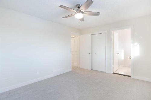 14668 Deer Run Drive Se, Calgary, AB - Indoor Photo Showing Other Room