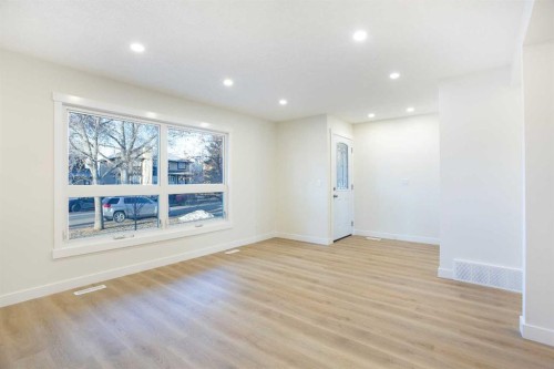 14668 Deer Run Drive Se, Calgary, AB - Indoor Photo Showing Other Room