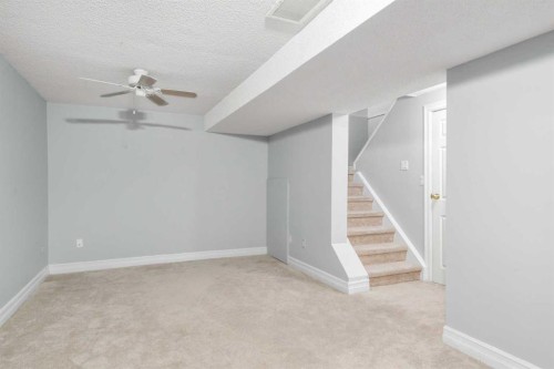 15-200 Shawnessy Drive Sw, Calgary, AB - Indoor Photo Showing Other Room