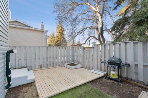 15-200 Shawnessy Drive Sw, Calgary, AB - Outdoor With Exterior