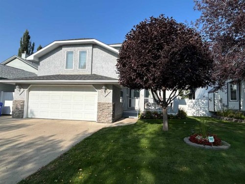 52 Cambridge Glen Drive  Strathmore, AB T1P 1N3