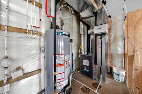 11 Lakewood Way, Strathmore, AB - Indoor Photo Showing Basement