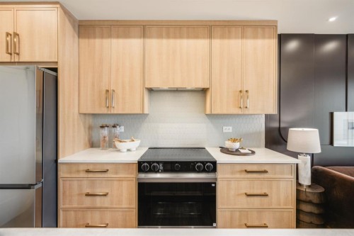 118-20 Cascade Ridge, Canmore, AB - Indoor Photo Showing Kitchen