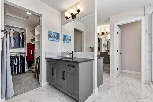 57 Legacy Reach View Se, Calgary, AB - Indoor Photo Showing Bathroom