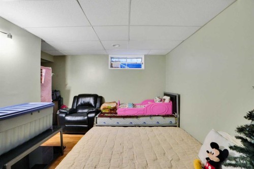 88 Abingdon Crescent Ne, Calgary, AB - Indoor Photo Showing Other Room