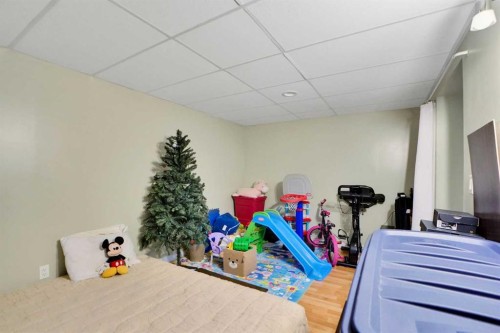 88 Abingdon Crescent Ne, Calgary, AB - Indoor Photo Showing Other Room