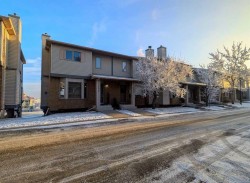 209 Patina Park SW Calgary, AB T3H 3E3