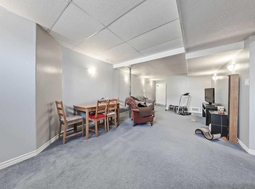 9 Hunters Mews, Okotoks, AB - Indoor