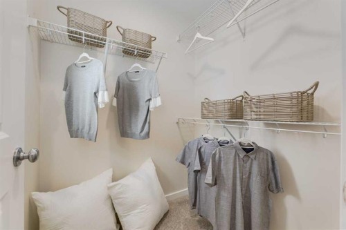 62 Starling Boulevard Nw, Calgary, AB - Indoor With Storage