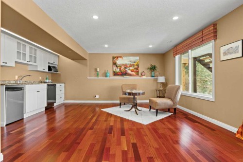 63 Springbank Crescent Sw, Calgary, AB - Indoor