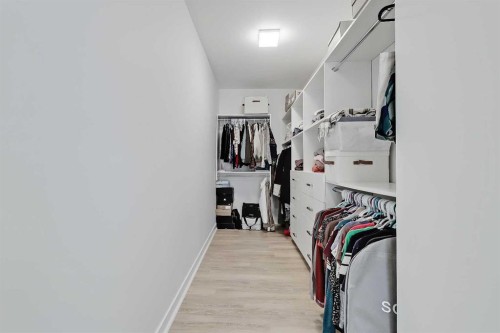 454 15 Avenue Ne, Calgary, AB - Indoor