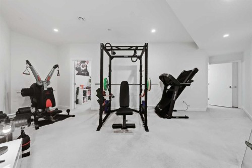 454 15 Avenue Ne, Calgary, AB - Indoor