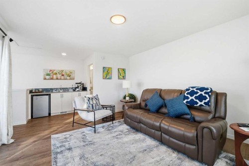 102 Setonstone Manor Se, Calgary, AB - Indoor Photo Showing Living Room