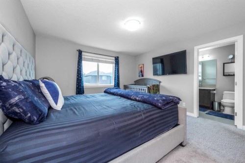 80 Legacy Reach Manor Se, Calgary, AB - Indoor Photo Showing Bedroom