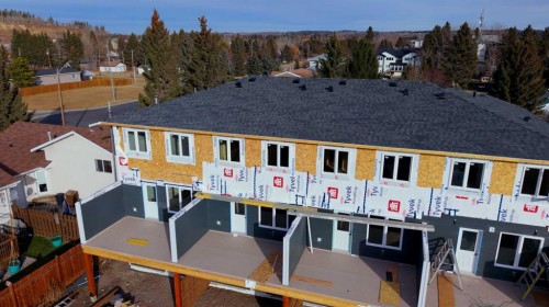 #3-106 4Th Street Nw, Sundre, AB 