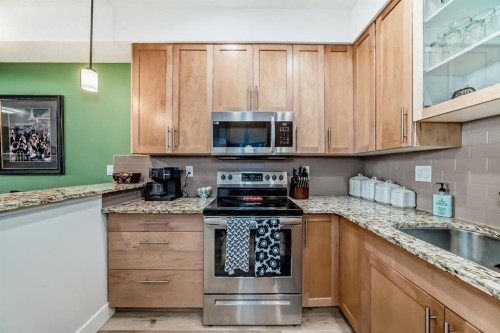 111-1005B Westmount Drive, Strathmore, AB 