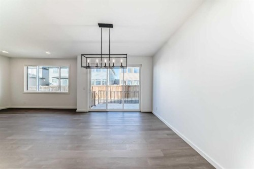 10 Rodelle Common Nw, Calgary, AB - Indoor Photo Showing Other Room