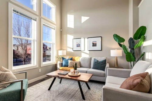 705 Evanston Square Nw, Calgary, AB - Indoor Photo Showing Living Room