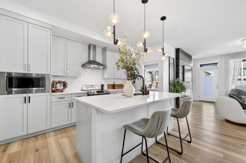 47 Walgrove Park Se, Calgary, AB - Indoor Photo Showing Kitchen With Upgraded Kitchen