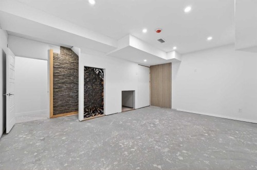 47 Walgrove Park Se, Calgary, AB - Indoor Photo Showing Other Room