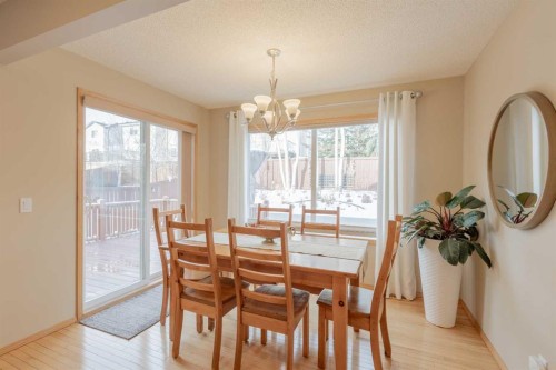 20 Tuscany Ridge Crescent Nw, Calgary, AB - Indoor Photo Showing Dining Room