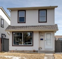292 Falton Drive NE Calgary, AB T3J 2X1