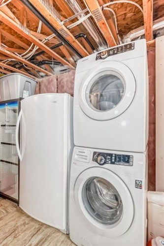 1803 Evanston Square Nw, Calgary, AB - Indoor Photo Showing Laundry Room