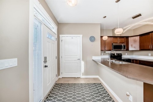 1803 Evanston Square Nw, Calgary, AB - Indoor Photo Showing Kitchen