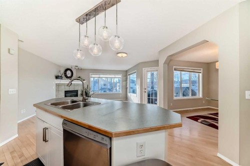35 Citadel Ridge Close Nw, Calgary, AB - Indoor Photo Showing Kitchen With Double Sink
