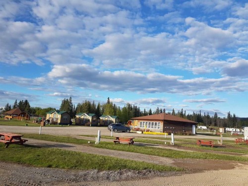 50409 B Highway 16, Hinton, AB 
