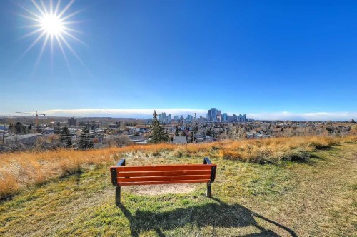 2-828 8 Avenue Ne, Calgary, AB - Outdoor With View