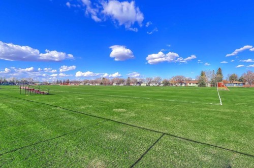 2-828 8 Avenue Ne, Calgary, AB - Outdoor With View