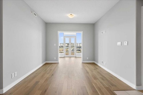 501-24 Varsity Estates Circle Nw, Calgary, AB - Indoor Photo Showing Other Room