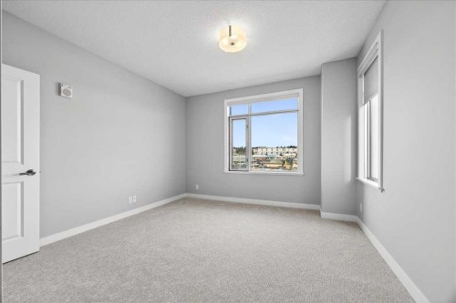 501-24 Varsity Estates Circle Nw, Calgary, AB - Indoor Photo Showing Other Room