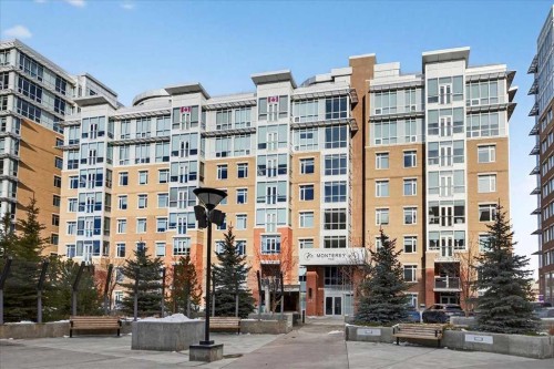 501-24 Varsity Estates Circle Nw, Calgary, AB - Outdoor With Facade