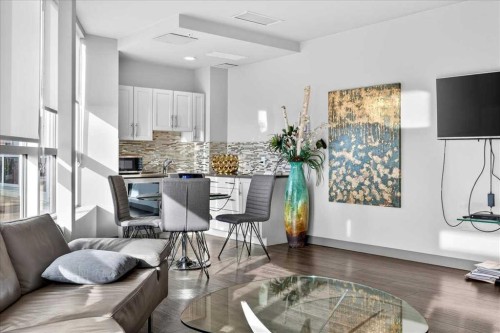 501-24 Varsity Estates Circle Nw, Calgary, AB - Indoor