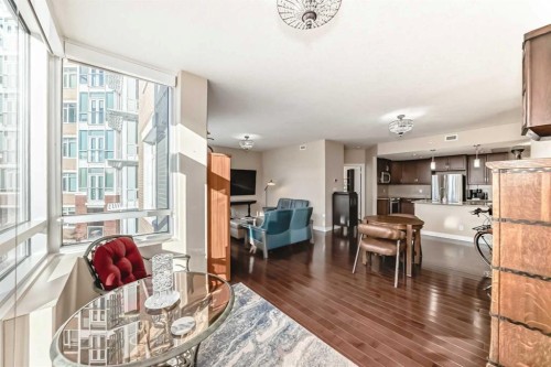 310-24 Varsity Estates Circle Nw, Calgary, AB - Indoor Photo Showing Other Room