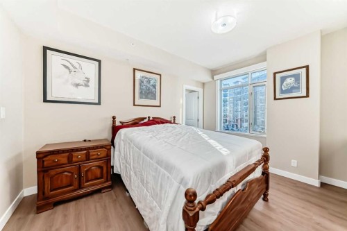 310-24 Varsity Estates Circle Nw, Calgary, AB - Indoor Photo Showing Bedroom