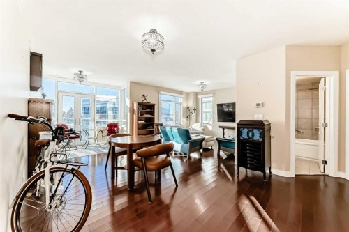 310-24 Varsity Estates Circle Nw, Calgary, AB - Indoor