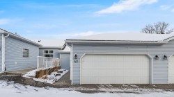 42-105 Elm Place  Okotoks, AB T1S 1Y9