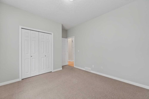 107 Strathmore Lakes Common, Strathmore, AB - Indoor